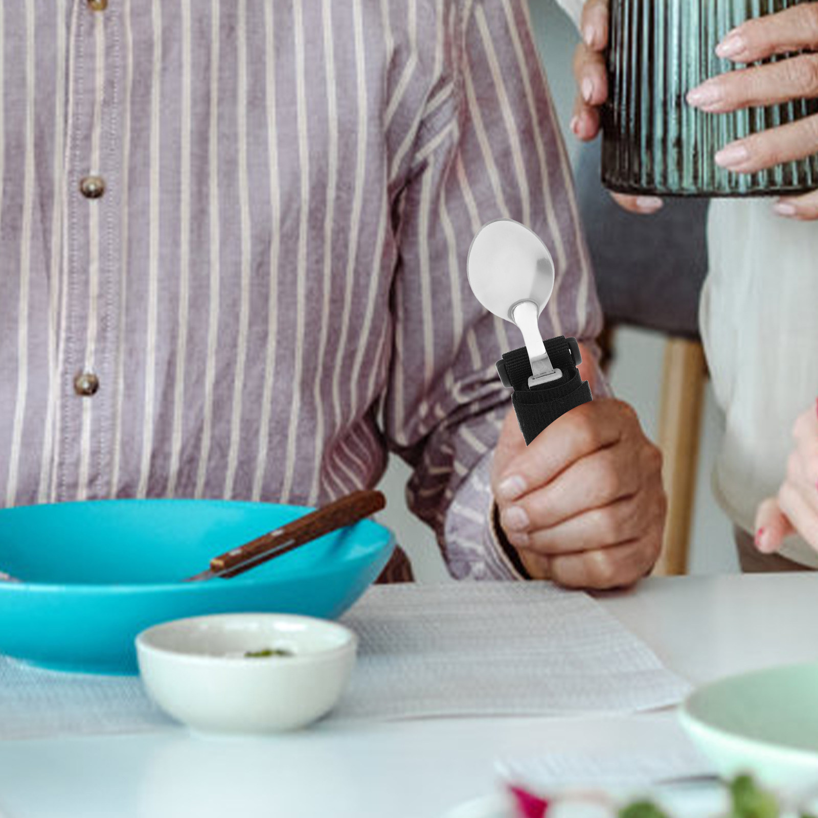 Zestaw sztućców ze stali nierd – Self Feed Spoon recenzja i cena